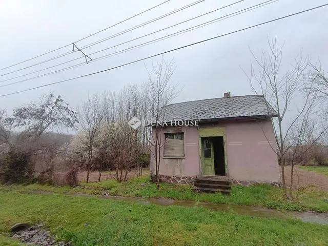 Eladó ház Kocsola 21 nm
