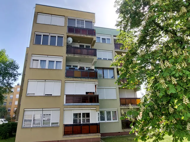 Eladó lakás Dombóvár 61 nm