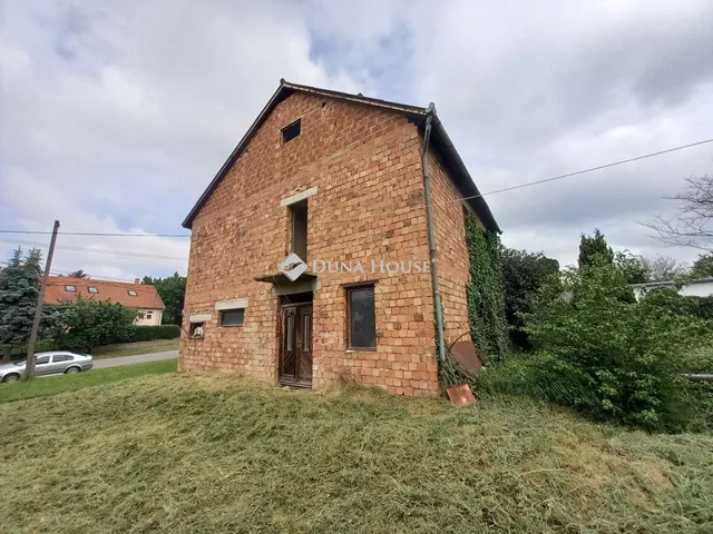 Eladó ház Egyházaskozár 150 nm