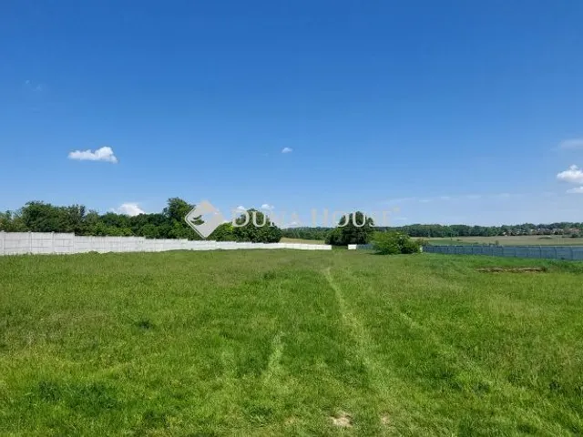 Eladó telek Dombóvár 4331 nm
