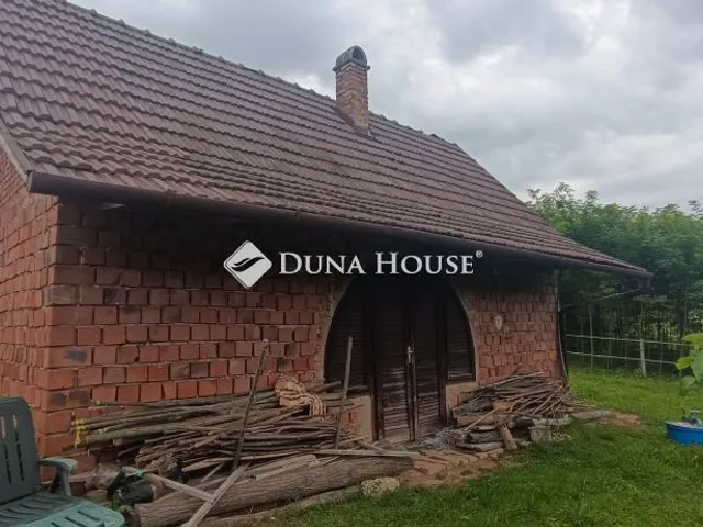 Eladó mezőgazdasági ingatlan Sásd, Nincs utca 50 nm
