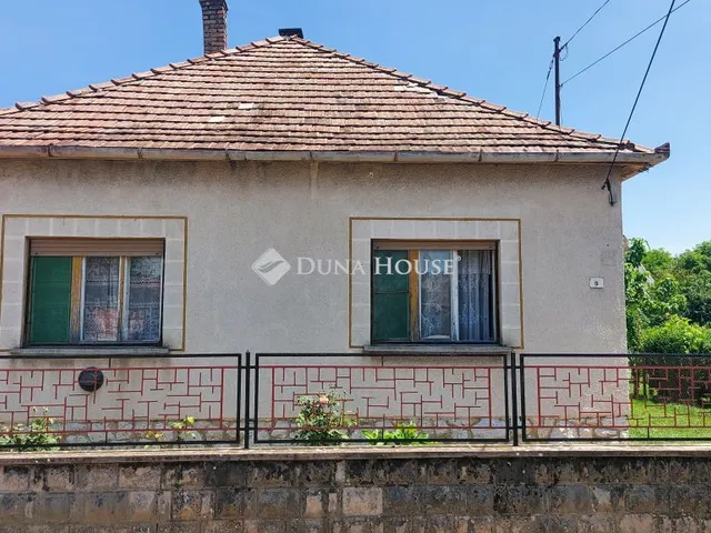 Eladó ház Dombóvár 72 nm