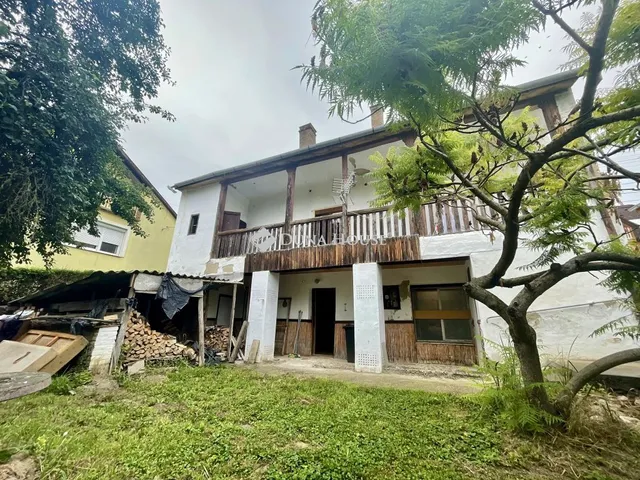 Eladó ház Hőgyész 80 nm