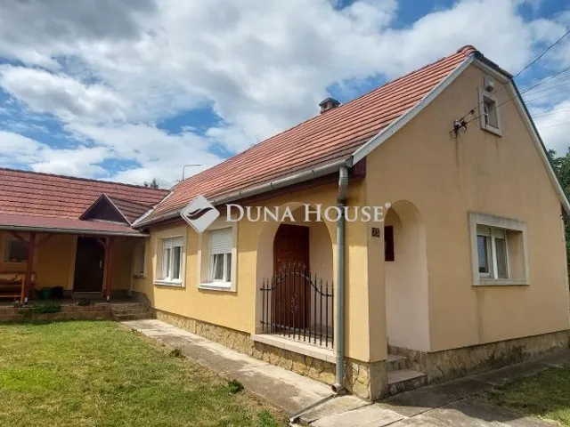 Eladó ház Dombóvár 71 nm