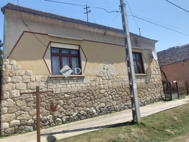 Eladó ház Kisvaszar, Rákóczi út 120 nm