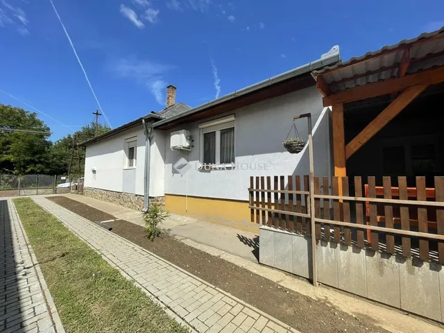 Eladó ház Bonyhád 171 nm