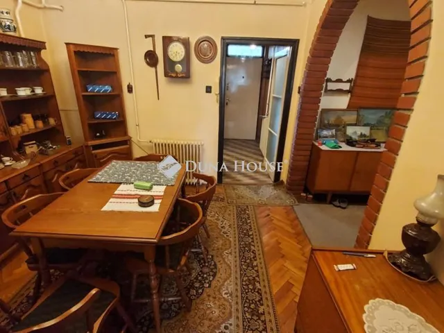 Eladó lakás Dombóvár 99 nm