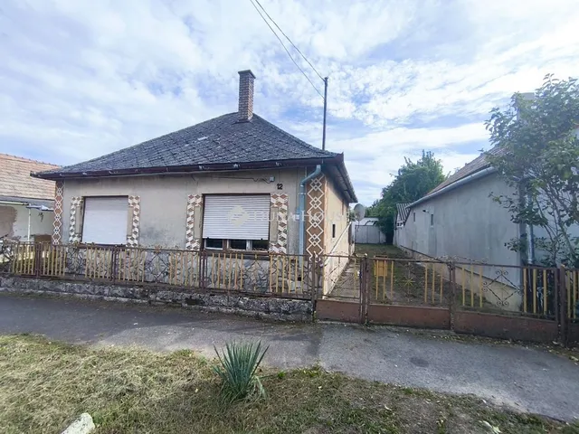 Eladó ház Csoma 100 nm