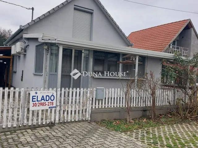 Eladó üdülő és hétvégi ház Dombóvár, Ősz utca 75 nm