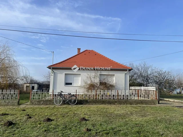 Eladó ház Dalmand 90 nm