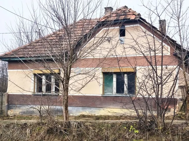 Eladó ház Nak 70 nm