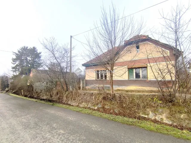 Eladó ház Nak 70 nm