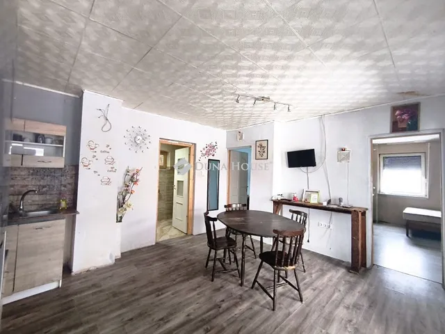 Eladó ház Baté 60 nm