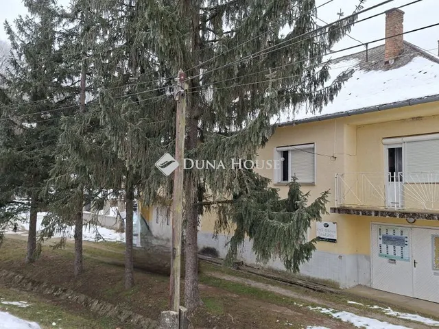 Eladó ház Orfű, Petőfi Sándor utca 280 nm