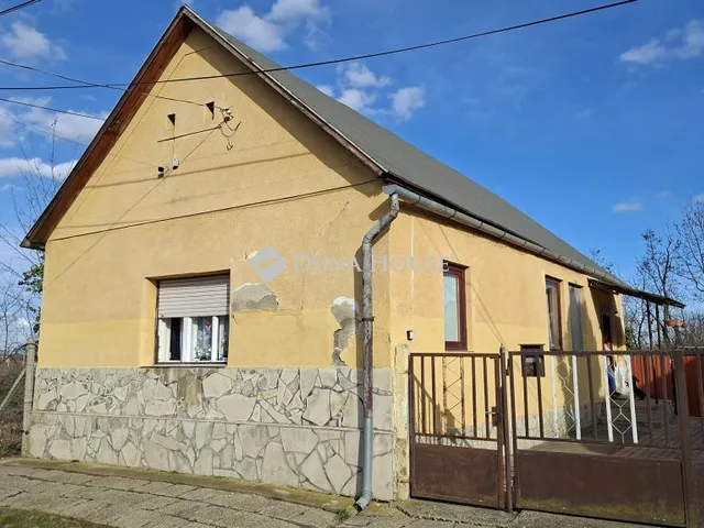Eladó ház Dombóvár 75 nm