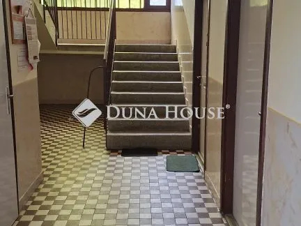 Eladó lakás Dombóvár, Bezerédj utca 58 nm