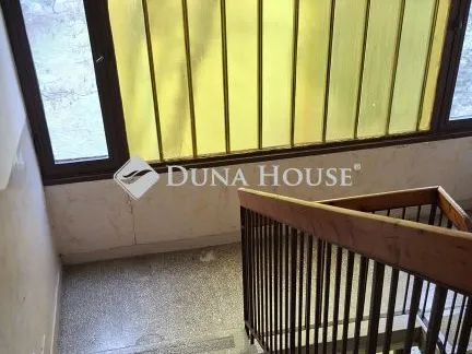 Eladó lakás Dombóvár, Bezerédj utca 58 nm