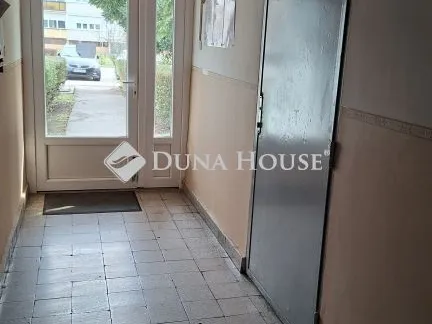 Eladó lakás Dombóvár, Pannónia út 54 nm