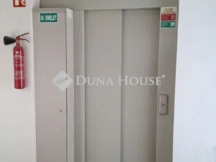 Eladó lakás Dombóvár, Kernen tér 34 nm