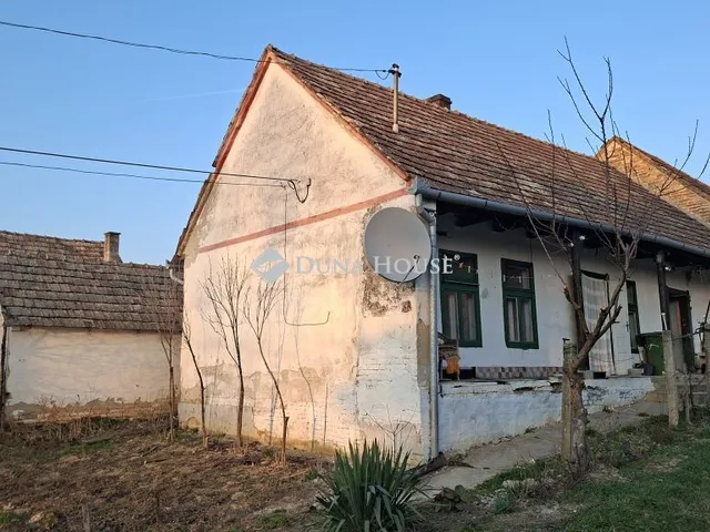 Eladó ház Nak, Fő utca 79 nm