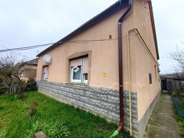 Eladó ház Dombóvár 100 nm
