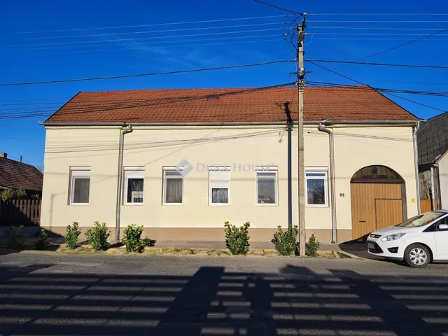 Eladó ház Dombóvár 105 nm