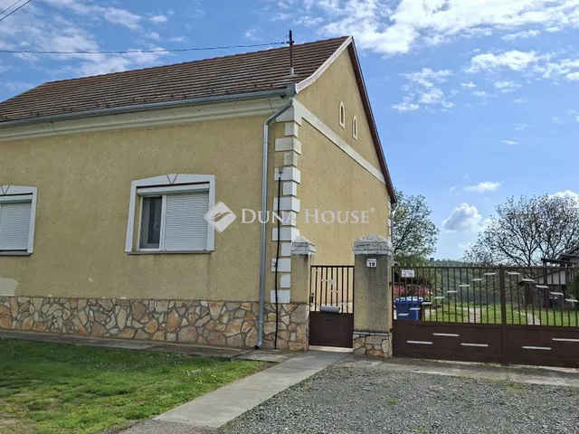 Eladó ház Döbrököz 79 nm