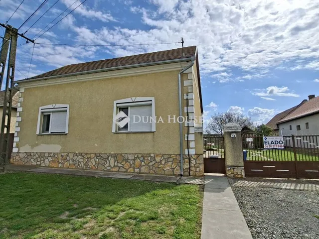 Eladó ház Döbrököz, Kapos utca 79 nm