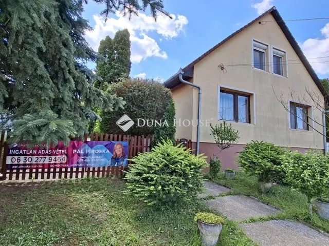Eladó ház Dombóvár 260 nm