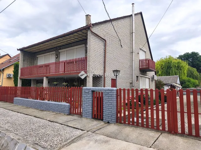 Eladó ház Dombóvár 120 nm