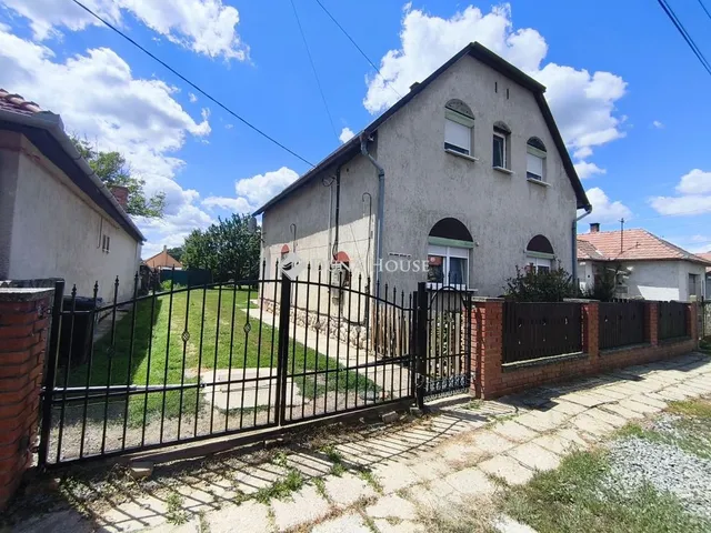 Eladó ház Dombóvár 127 nm
