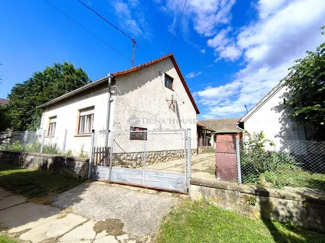 Eladó ház Egyházaskozár 120 nm