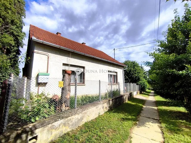 Eladó ház Egyházaskozár 120 nm