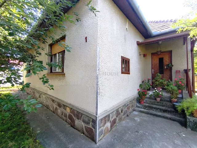 Eladó ház Bikal 86 nm
