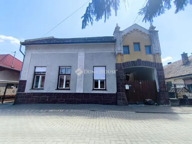 Eladó ház Dombóvár 74 nm