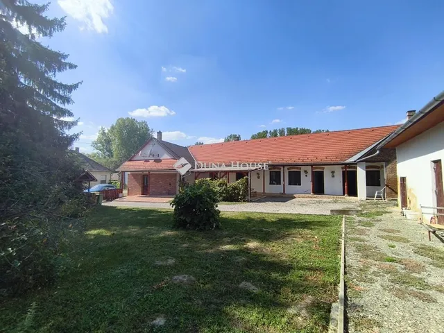 Eladó ház Bikal 194 nm