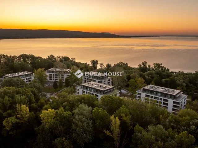 Eladó kereskedelmi és ipari ingatlan Keszthely 7 nm