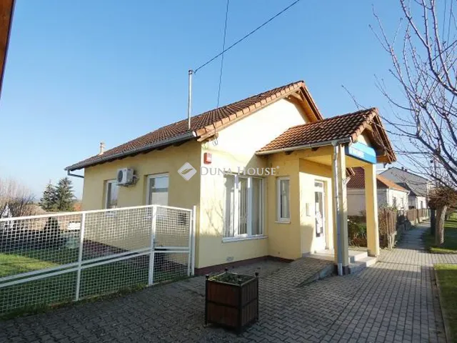 Eladó kereskedelmi és ipari ingatlan Szepetnek 66 nm