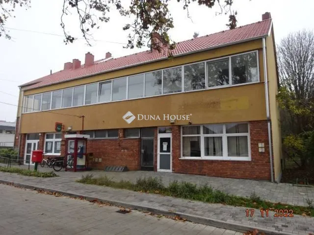 Eladó kereskedelmi és ipari ingatlan Vép 46 nm