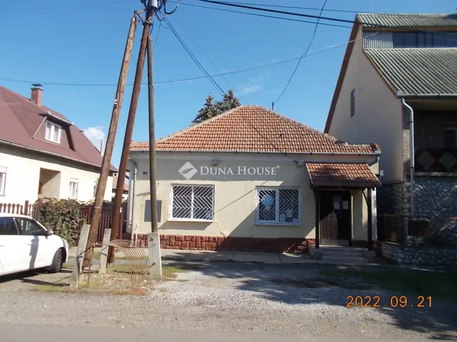 Eladó kereskedelmi és ipari ingatlan Szihalom 133 nm