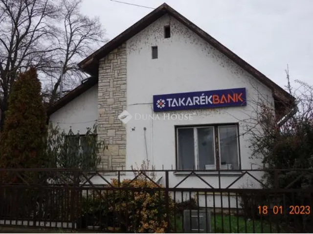 Eladó kereskedelmi és ipari ingatlan Balatonfőkajár, Kossuth Lajos utca 195 nm