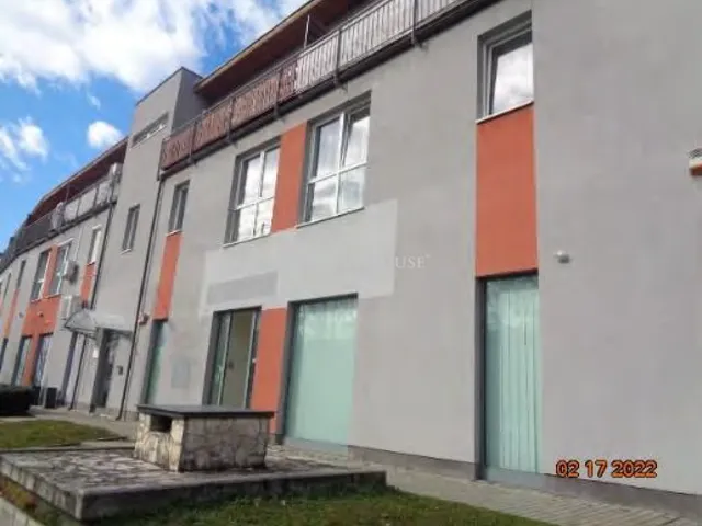 Eladó kereskedelmi és ipari ingatlan Győr 214 nm