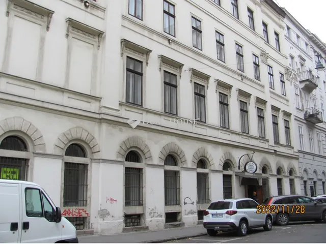 Eladó kereskedelmi és ipari ingatlan Budapest V. kerület 189 nm