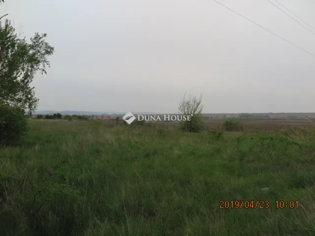 Eladó telek Tamási, Szabadság út 3730 nm