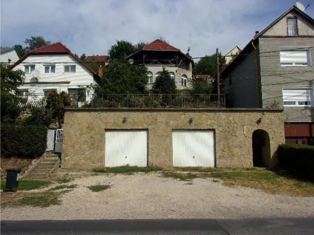 Eladó ház Pilisborosjenő 197 nm
