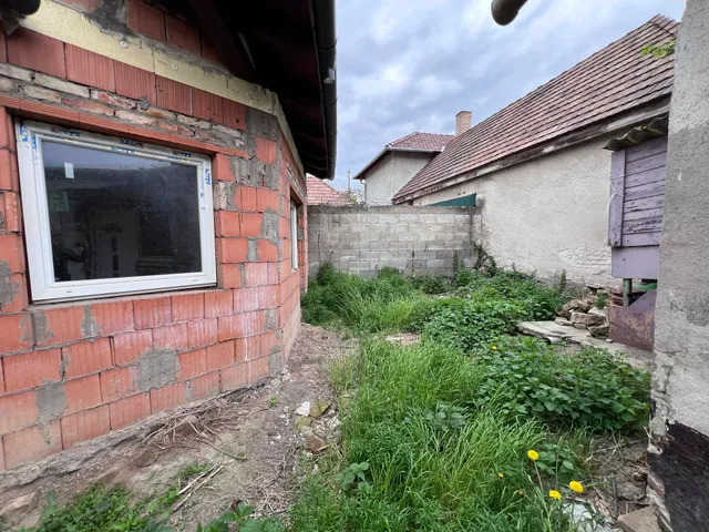 Eladó ház Nyergesújfalu 90 nm
