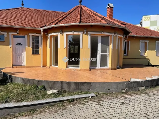 Eladó ház Tatabánya 191 nm