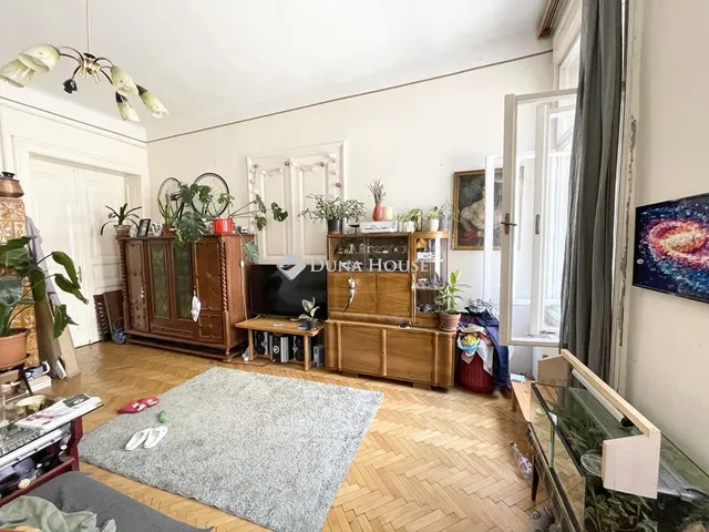Eladó lakás Budapest VI. kerület 71 nm