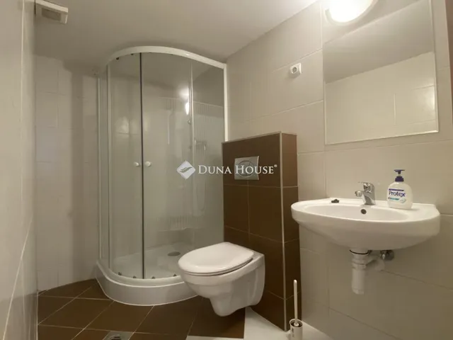 Kiadó lakás Budapest VI. kerület 20 nm