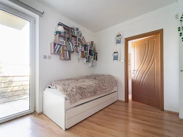 Eladó ház Budapest III. kerület, Testvérhegy 260 nm